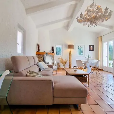La Dolce 11 Sleeps Pool & Landscaped Garden