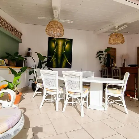 La Dolce 11 Sleeps Pool & Landscaped Garden *